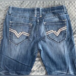 Buckle Classic Blue Straight Jeans